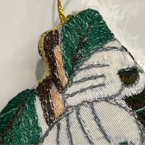 Vintage Eaton 1994 Ltd Embroidered Christmas Ornament. Pine cone shaped no box - Picture 5 of 12